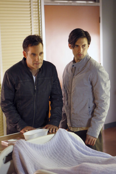 Still of Adrian Pasdar and Milo Ventimiglia in Herojai (2006)