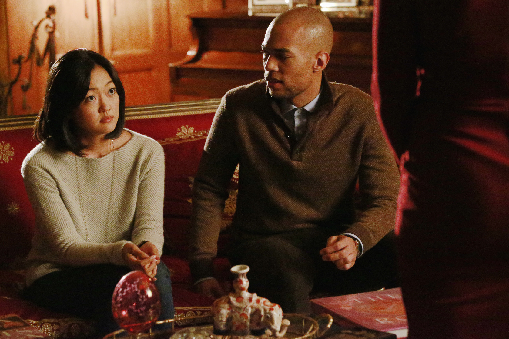 Still of Amy Okuda and Kendrick Sampson in How to Get Away with Murder (2014)