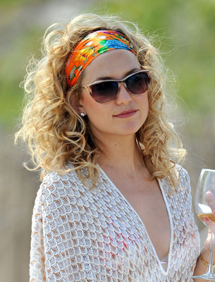 Kate Hudson at event of Kazkas skolinto (2011)