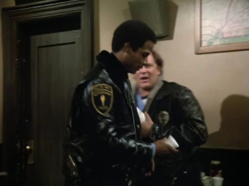 Still of Charles Haid and Michael Warren in Hill Street Blues (1981)