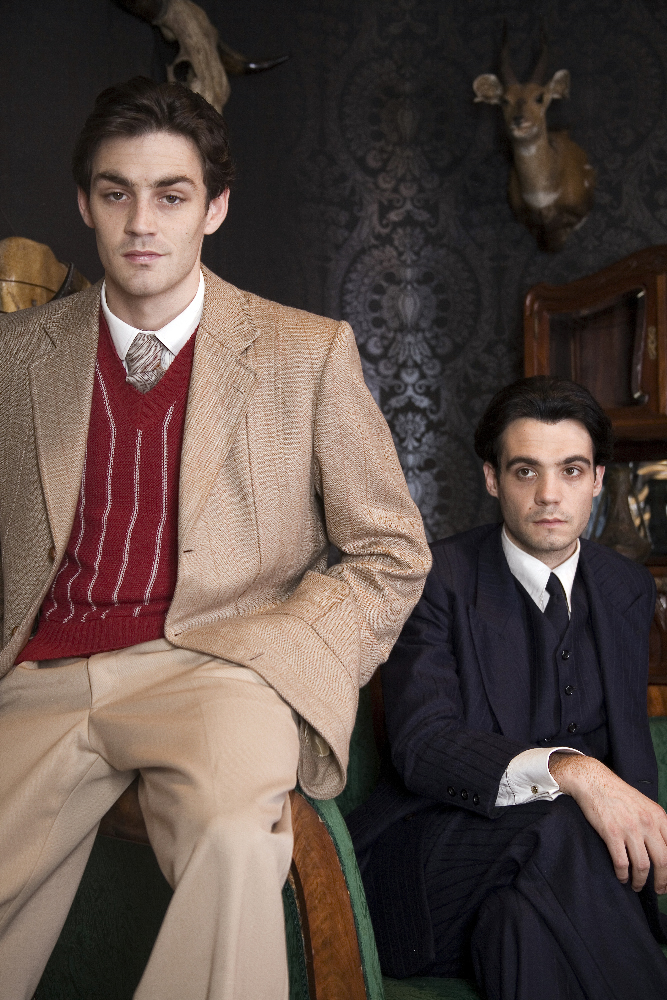 Still of Matthew McNulty and Javier Beltrán in Little Ashes (2008)