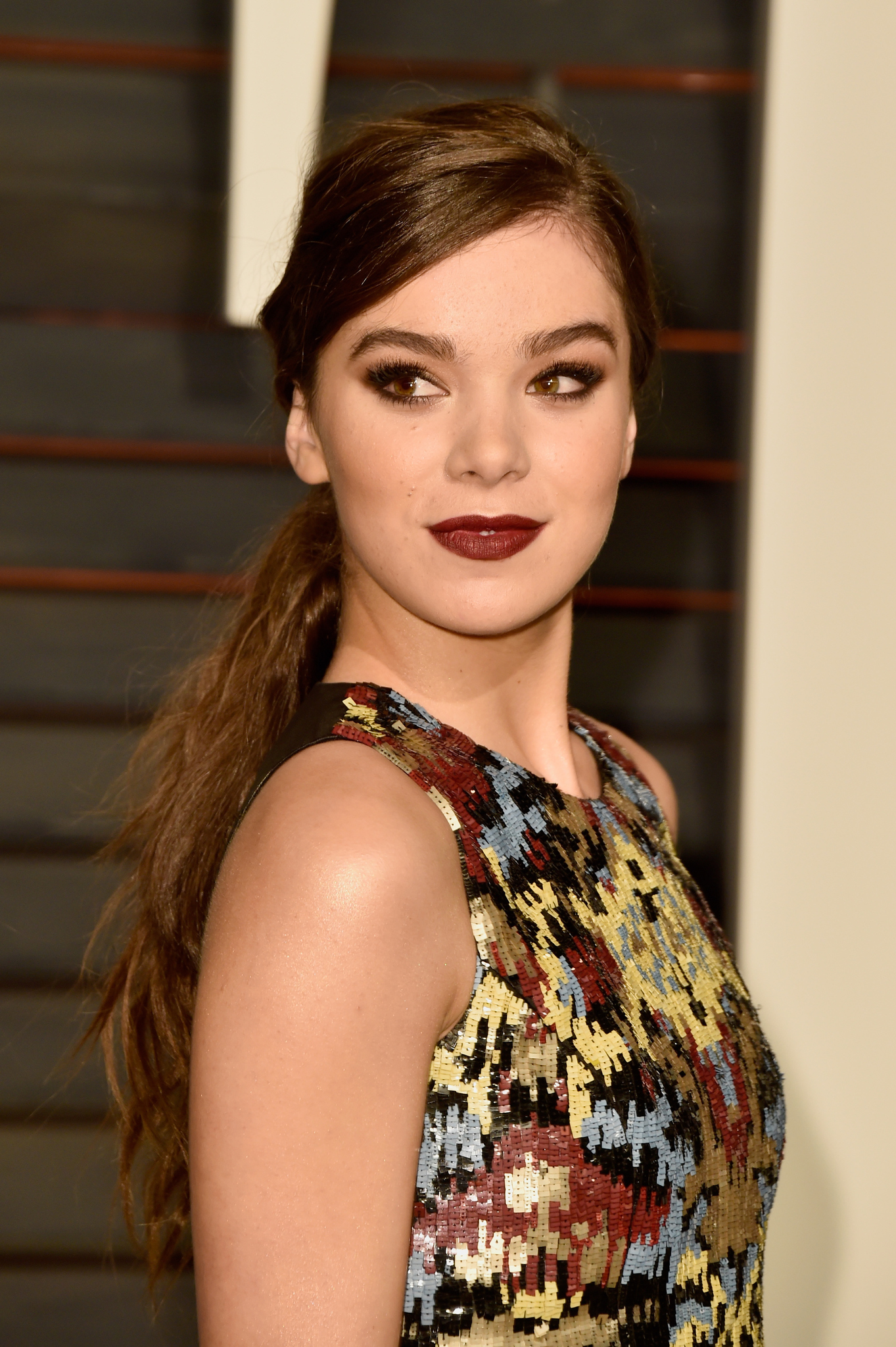 Hailee Steinfeld at event of The Oscars (2015)