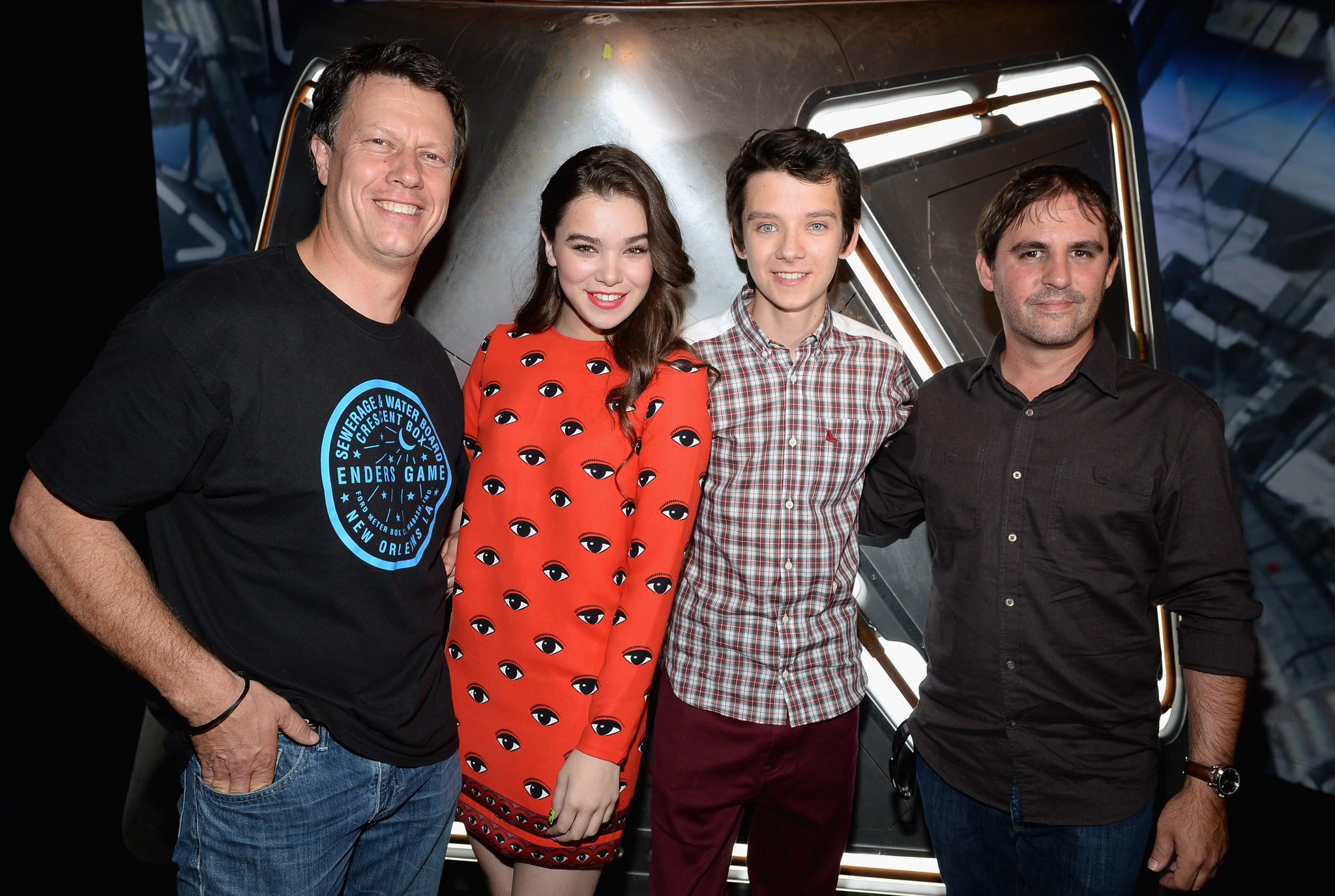 Gavin Hood, Roberto Orci, Asa Butterfield and Hailee Steinfeld at event of Enderio zaidimas (2013)