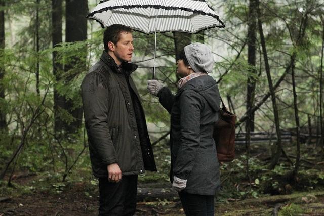 Still of Ginnifer Goodwin and Josh Dallas in Once Upon a Time (2011)