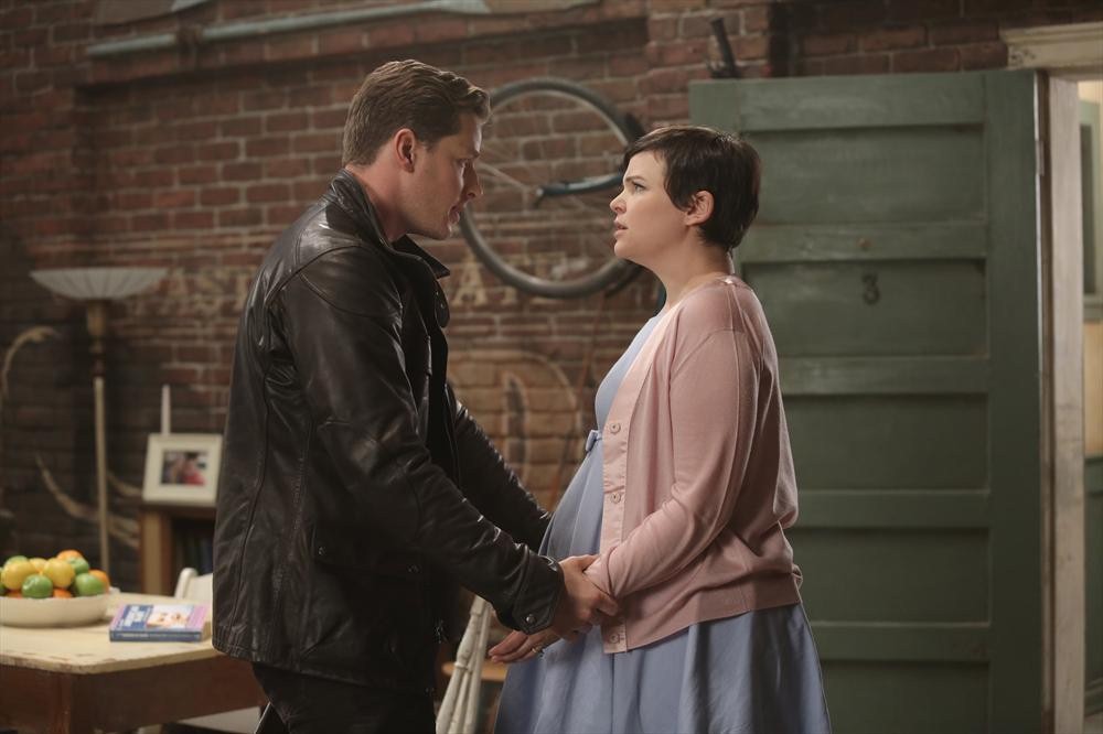 Still of Ginnifer Goodwin and Josh Dallas in Once Upon a Time (2011)