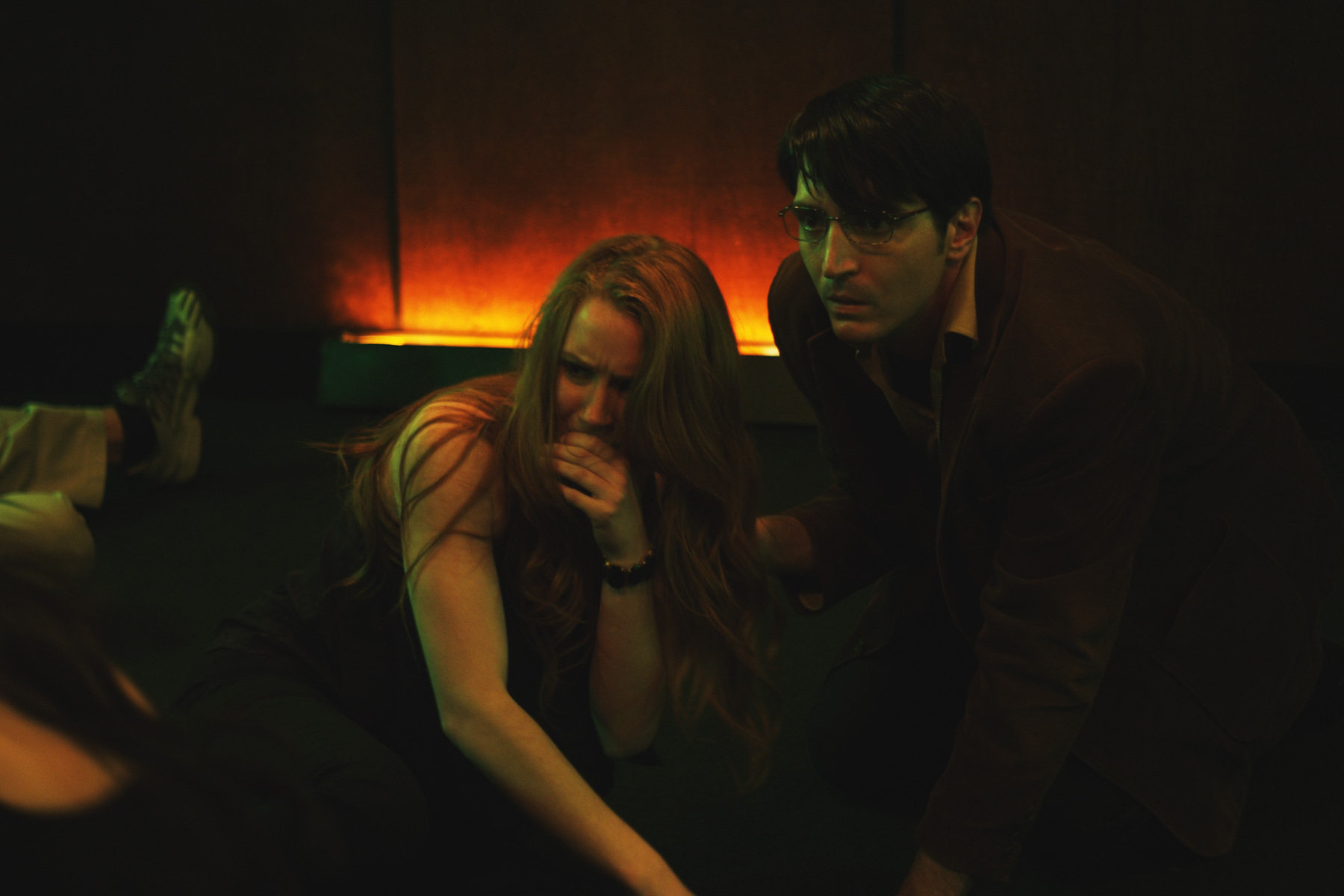 Paige Howard and David Dastmalchian in The Employer (2013)