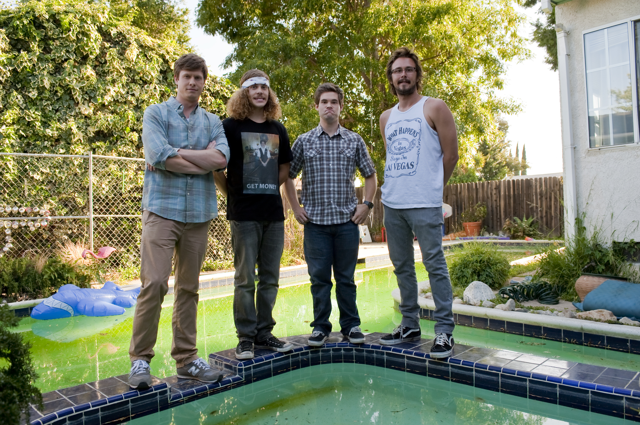 Still of Adam DeVine, Anders Holm and Blake Anderson in Workaholics (2011)