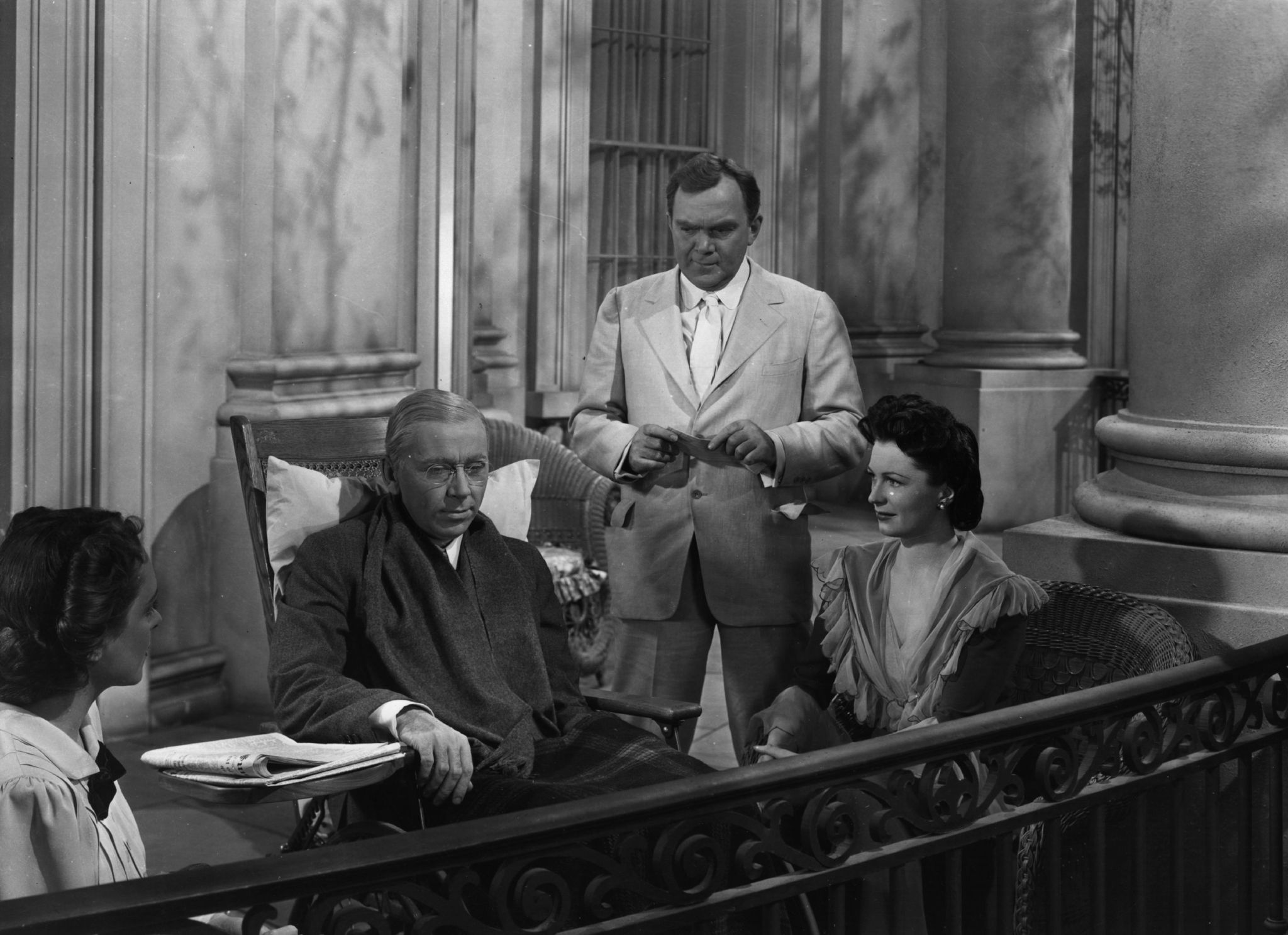 Geraldine Fitzgerald, Alexander Knox, Katherine Locke and Thomas Mitchell in Wilson (1944)