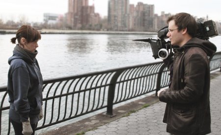 Carlos Ferrer directing Lindsay Goranson on the set of Target.