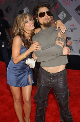 Carmen Electra and Dave Navarro at event of MTV Video Music Awards 2003 (2003)