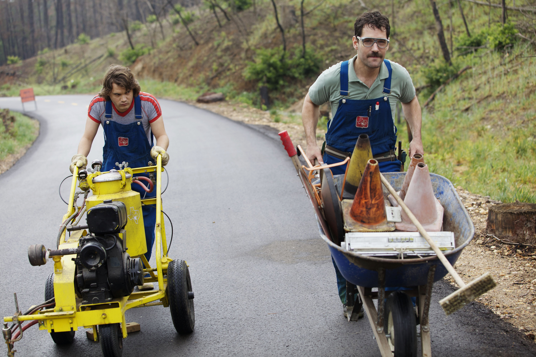 Still of Emile Hirsch and Paul Rudd in Prince Avalanche (2013)