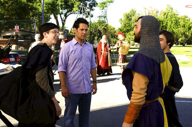 Still of Paul Rudd and Christopher Mintz-Plasse in Vyriskas auklejimas (2008)