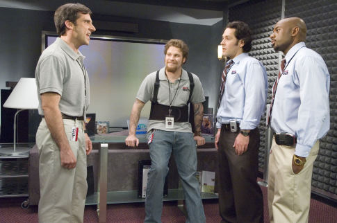 Still of Steve Carell, Romany Malco, Seth Rogen and Paul Rudd in The 40 Year Old Virgin (2005)