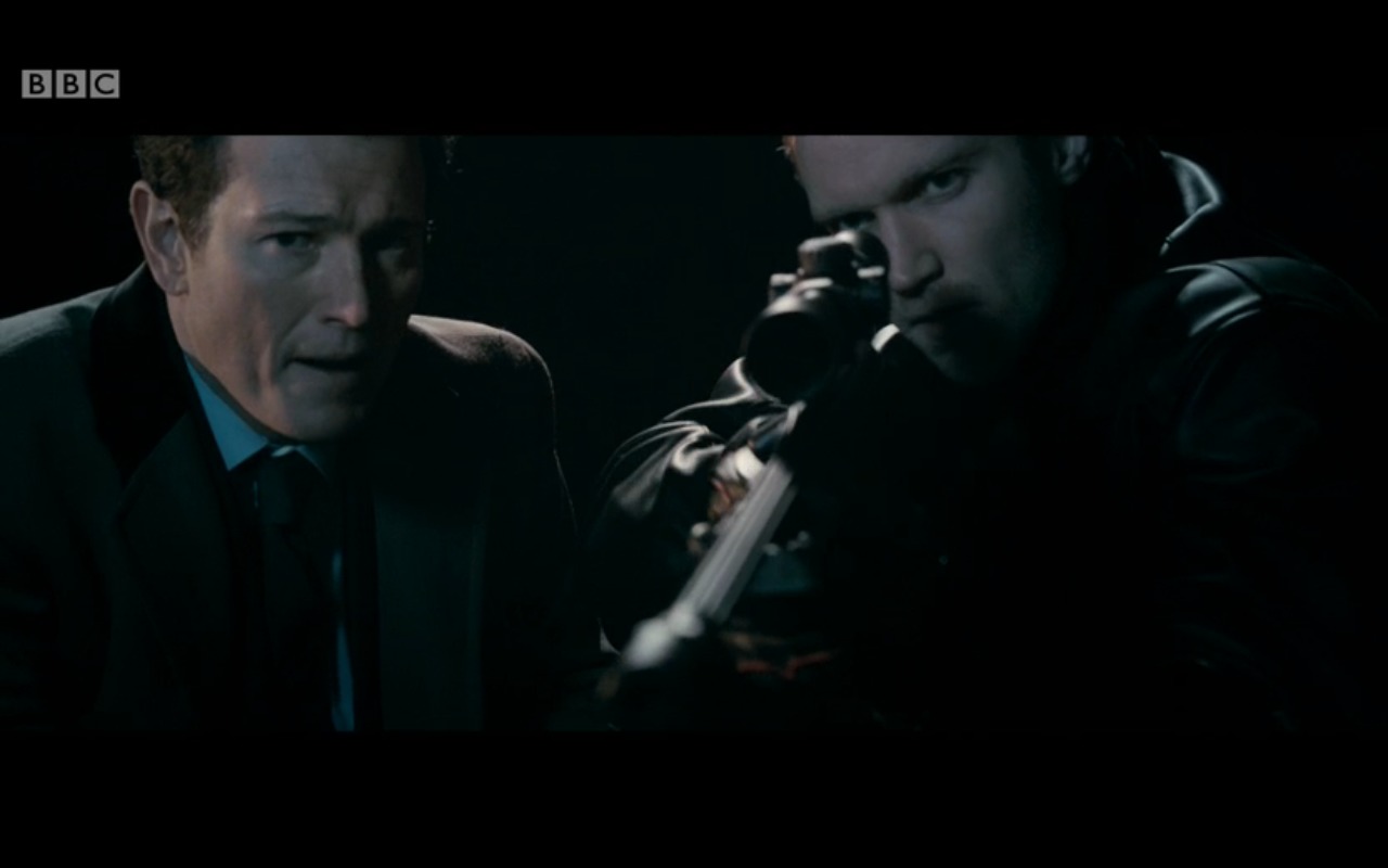 Still of Nick Moran and Diarmaid Murtagh in The Wrong Mans (2014)