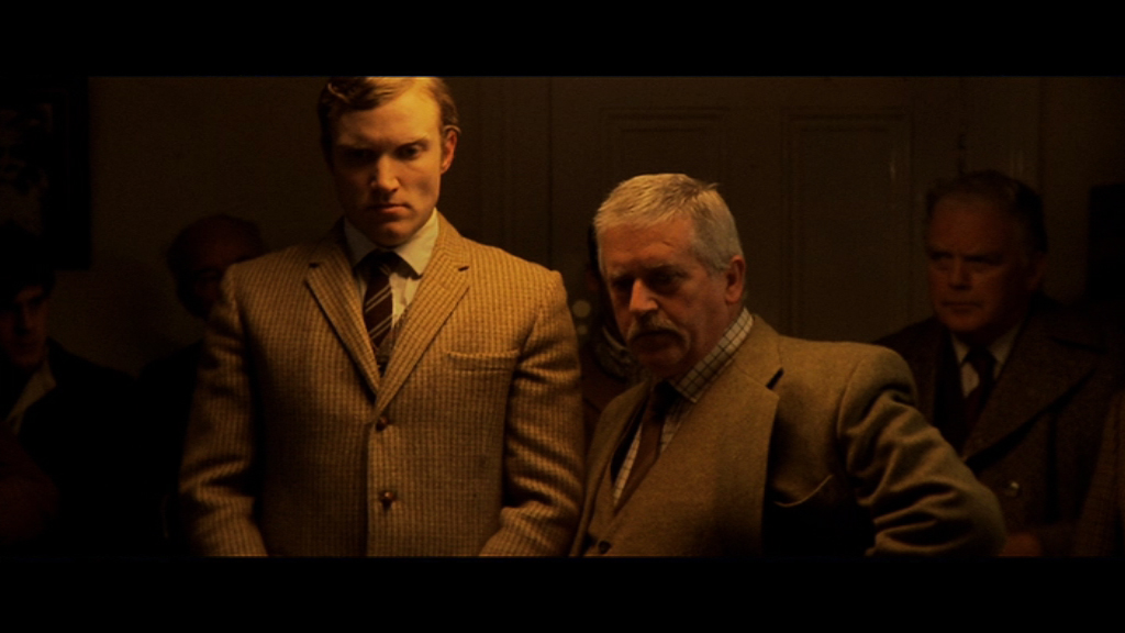 Still of Diarmaid Murtagh and Eamonn Hunt in An Cosc (The Ban) 2009
