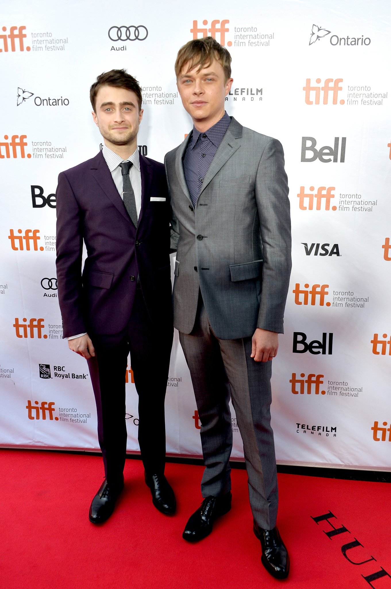 Daniel Radcliffe and Dane DeHaan at event of Nuzudyk tuos, kuriuos myli (2013)