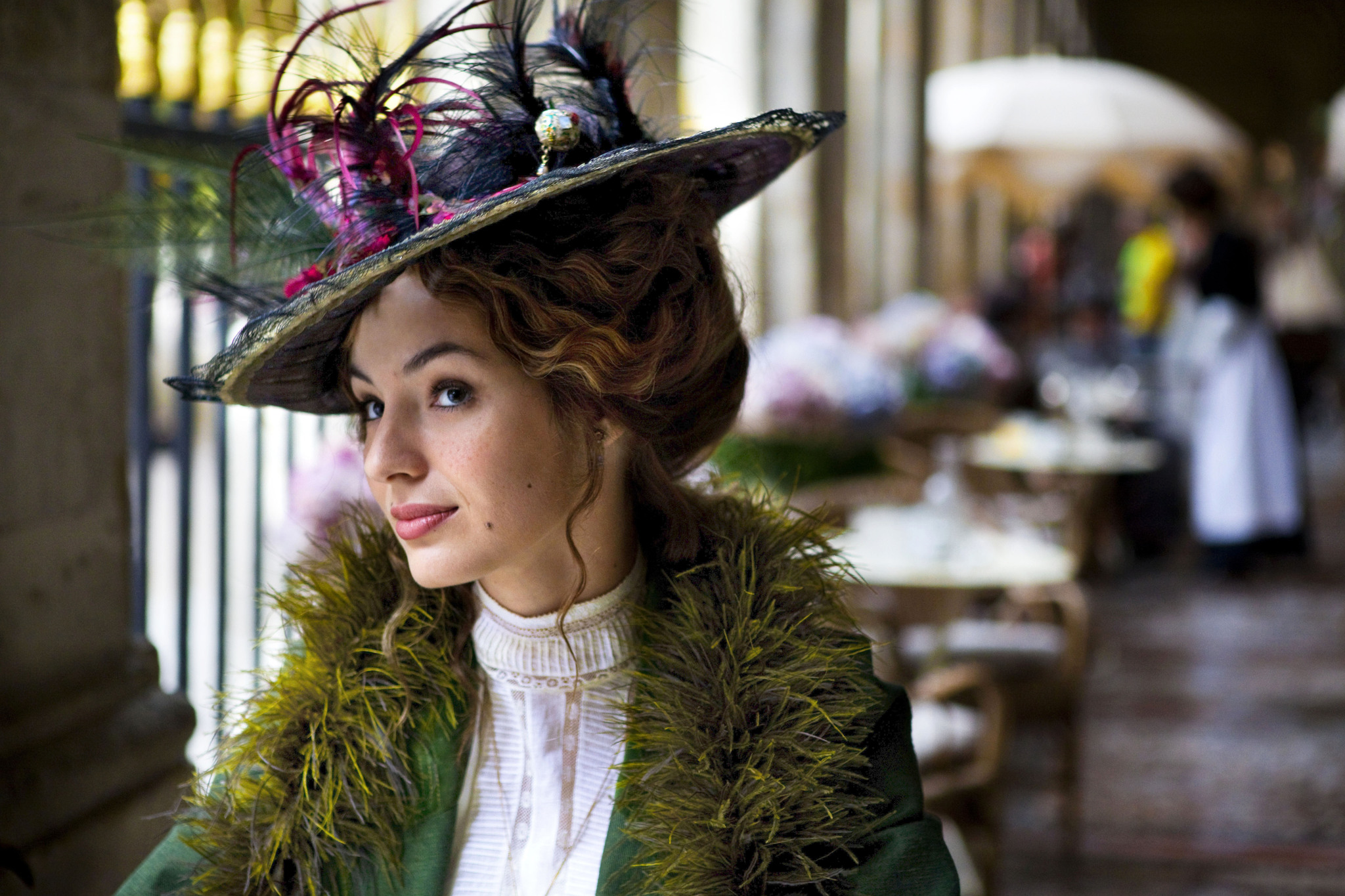 Still of Louise Bourgoin in Les aventures extraordinaires d'Adèle Blanc-Sec (2010)