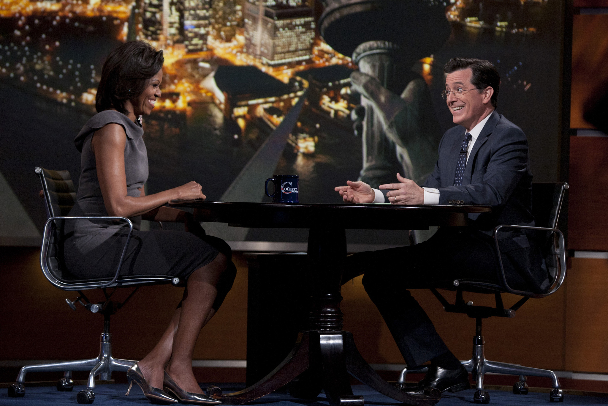 Still of Stephen Colbert and Michelle Obama in The Colbert Report (2005)