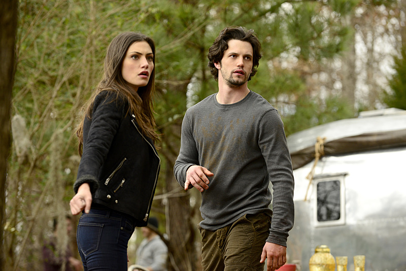 Still of Nathan Parsons and Phoebe Tonkin in The Originals (2013)