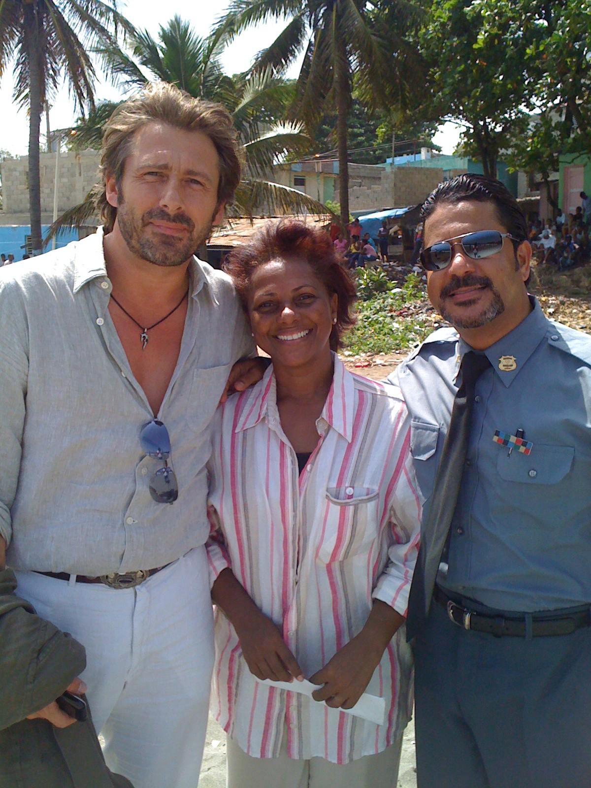 Bernard Yerlès, Lidia Ariza y Francis Cruz