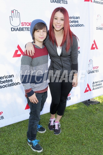 JILLIAN ROSE REED & BROTHER ACTOR ROBBIE TUCKER ATTEND THE 2013 STEP OUT LOS ANGELES WALK FOR DIABETES. THE BROTHER & SISTER ARE ADVOCATES AND SPOKESPERSONS FOR THE AMERICAN DIABETES ASSOC.