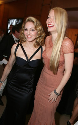 Madonna and Gwyneth Paltrow at event of The 79th Annual Academy Awards (2007)