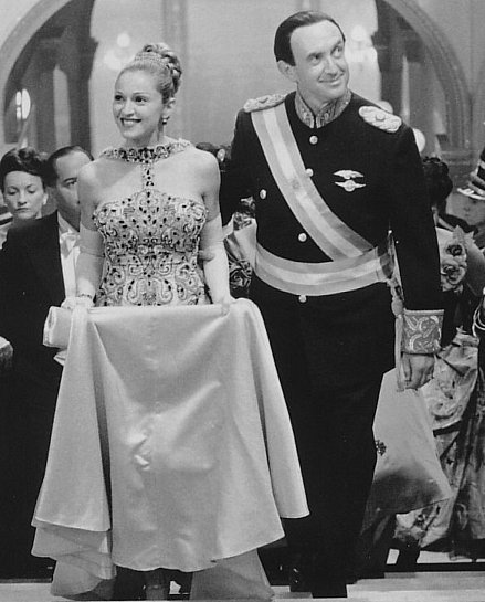 Still of Madonna and Jonathan Pryce in Evita (1996)