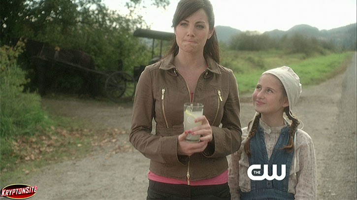 Still from 'Smallville' with Erica Durance