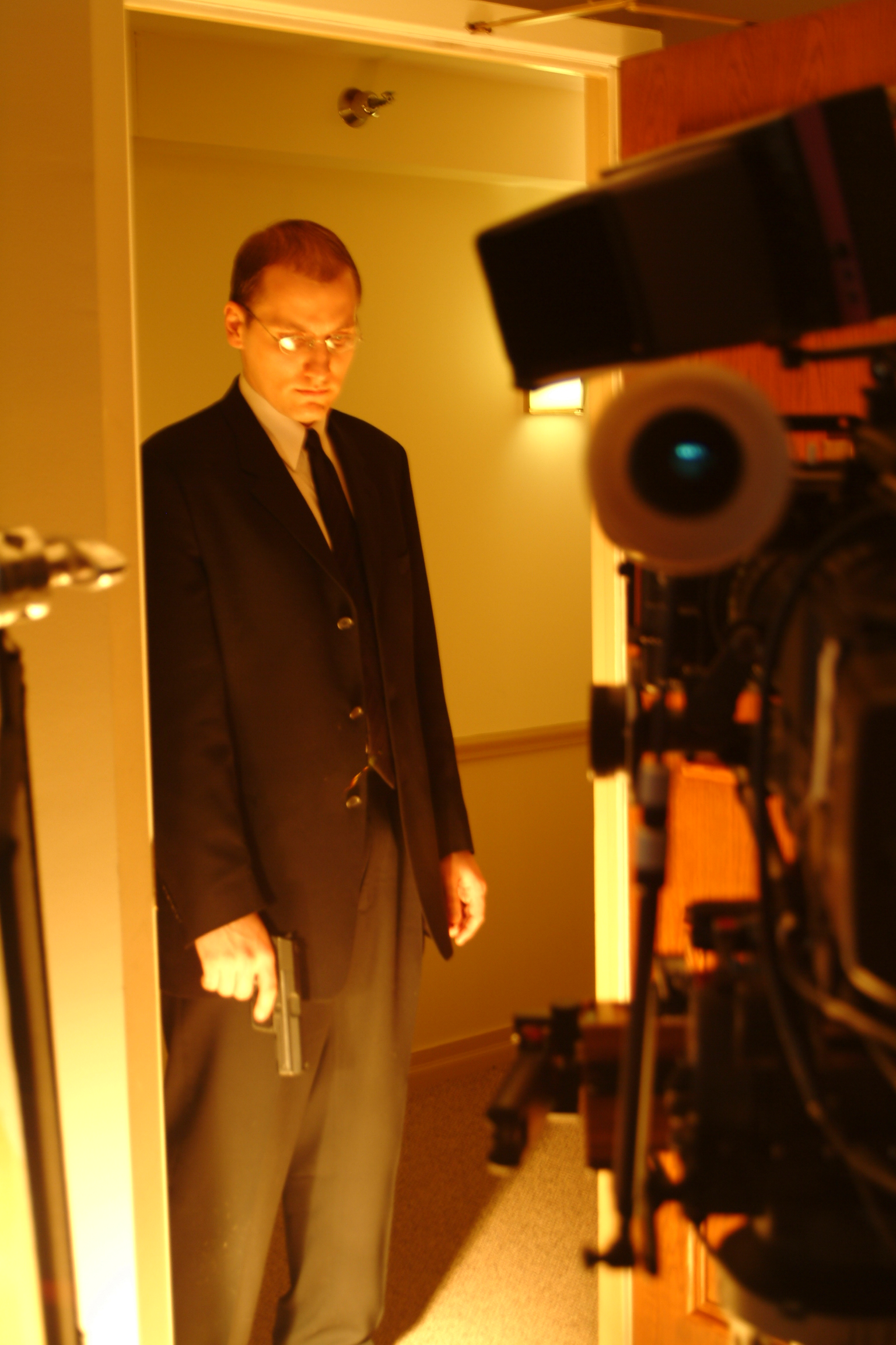 On the set of SHOOTER - Frank T. ZIede as Secret Service Agent Dane