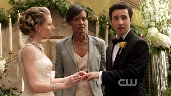 90210- Season 4, Episode 24 Caitlin Thompson and Josh Zuckerman