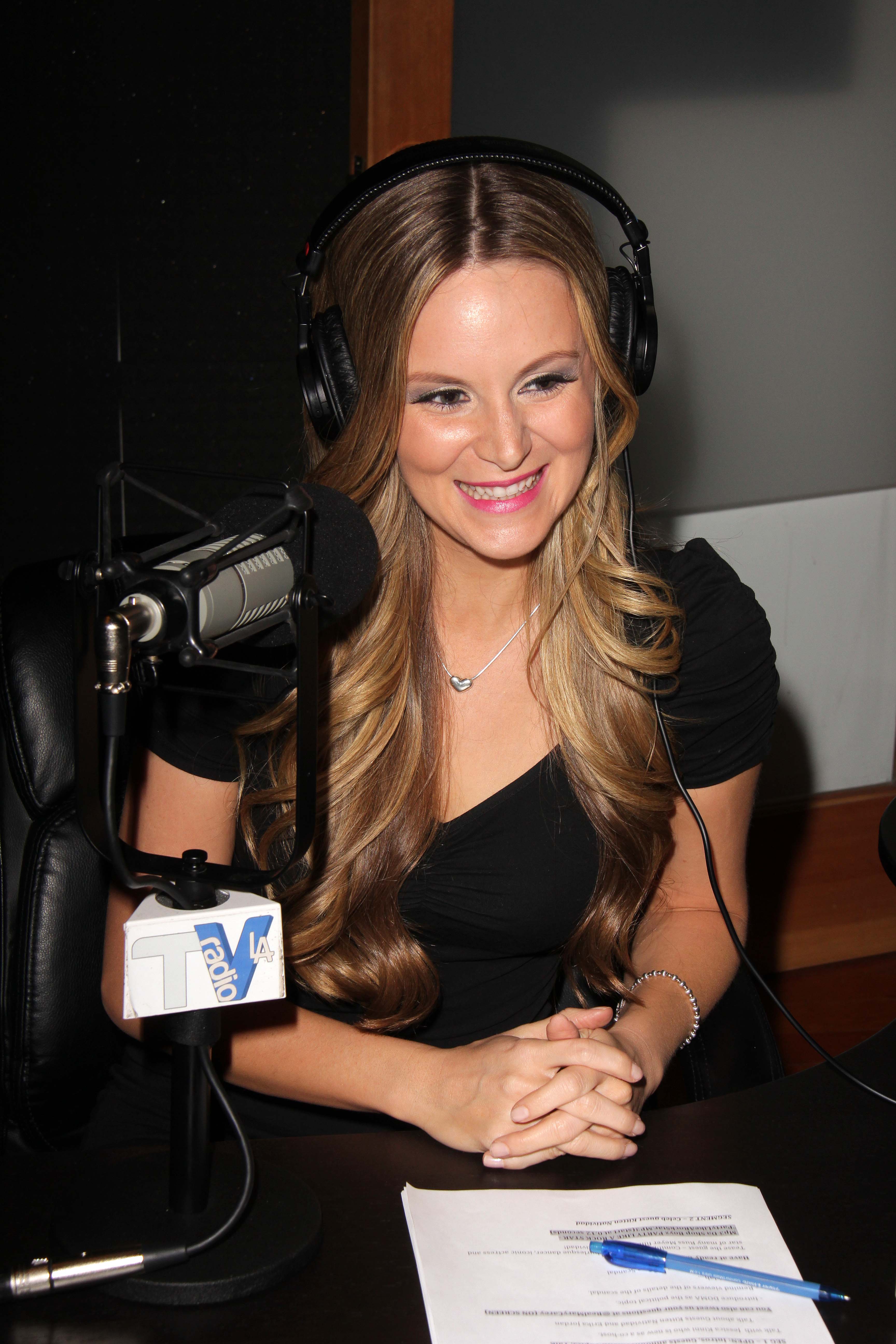 Jessica Kinni Guest Co-Hosts on TradioV's Politically Naughty with Mary Carey