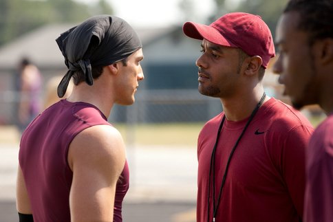 Still of TJ Hassan and Michael Trevino in The Vampire Diaries