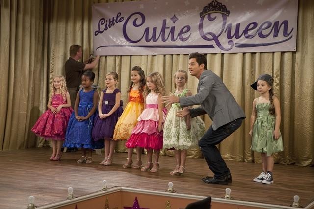 Still of R. Brandon Johnson and Caitlin Carmichael in Shake It Up! (2010)