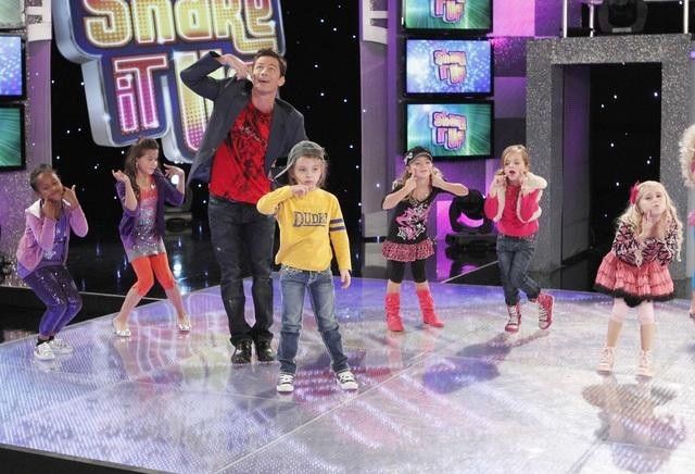 Still of R. Brandon Johnson and Caitlin Carmichael in Shake It Up! (2010)