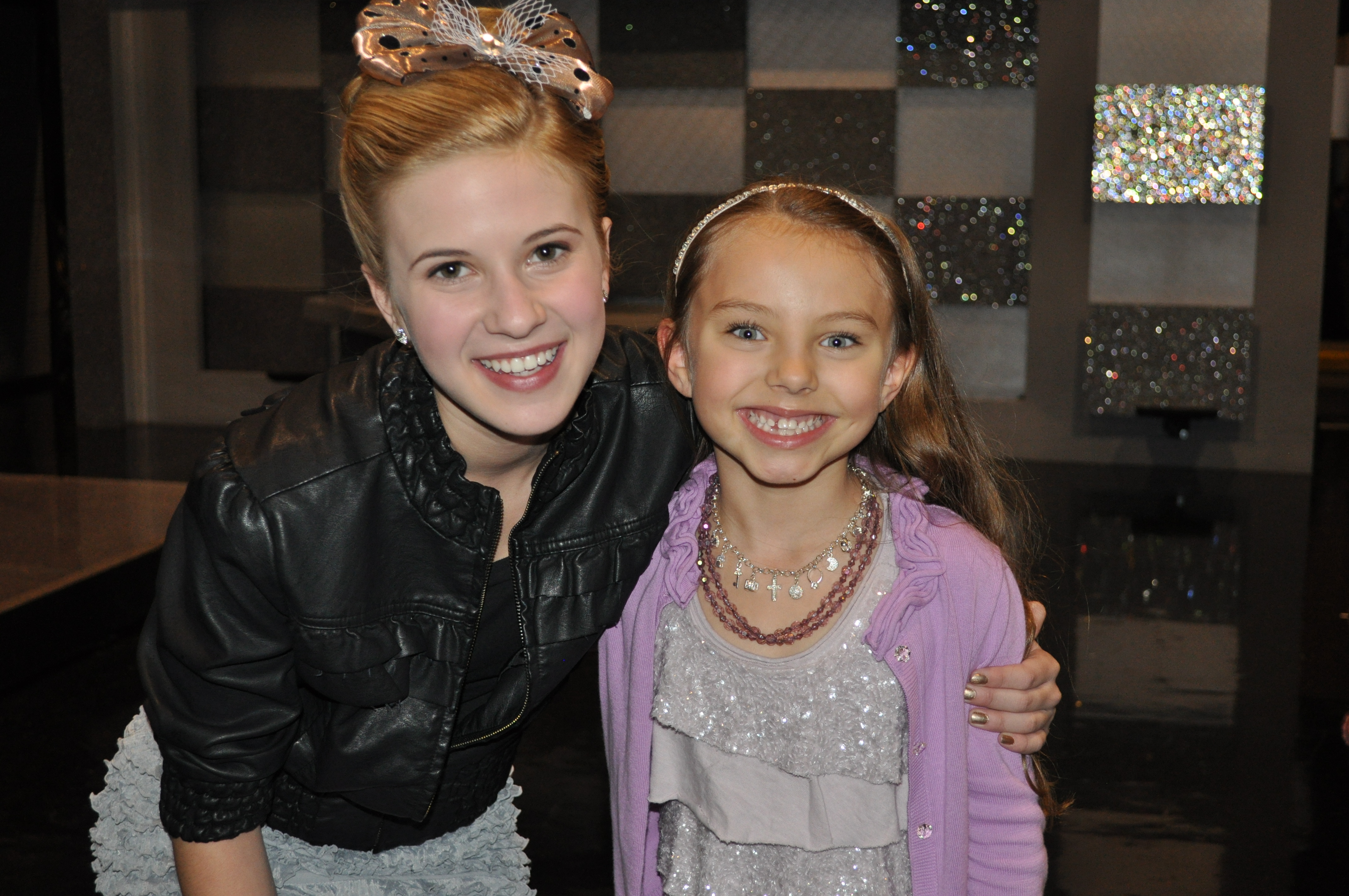 Caitlin Carmichael and Caroline Sunshine on set of Shake It Up! November 2010