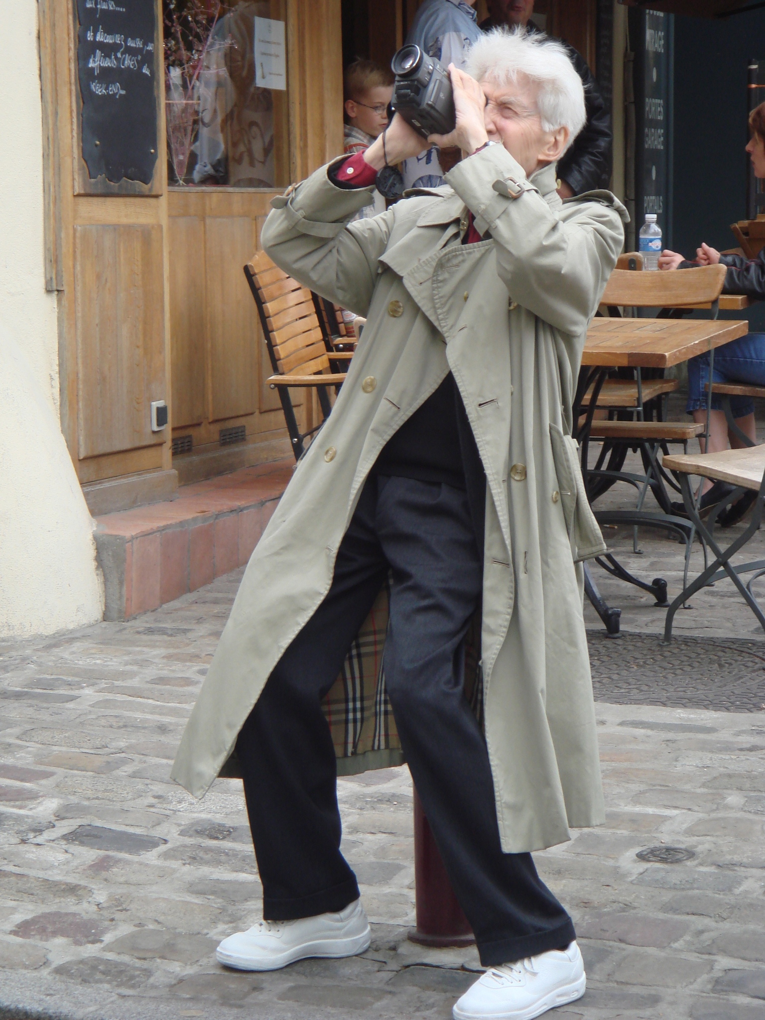 Still of Alain Resnais in Les herbes folles (2009)