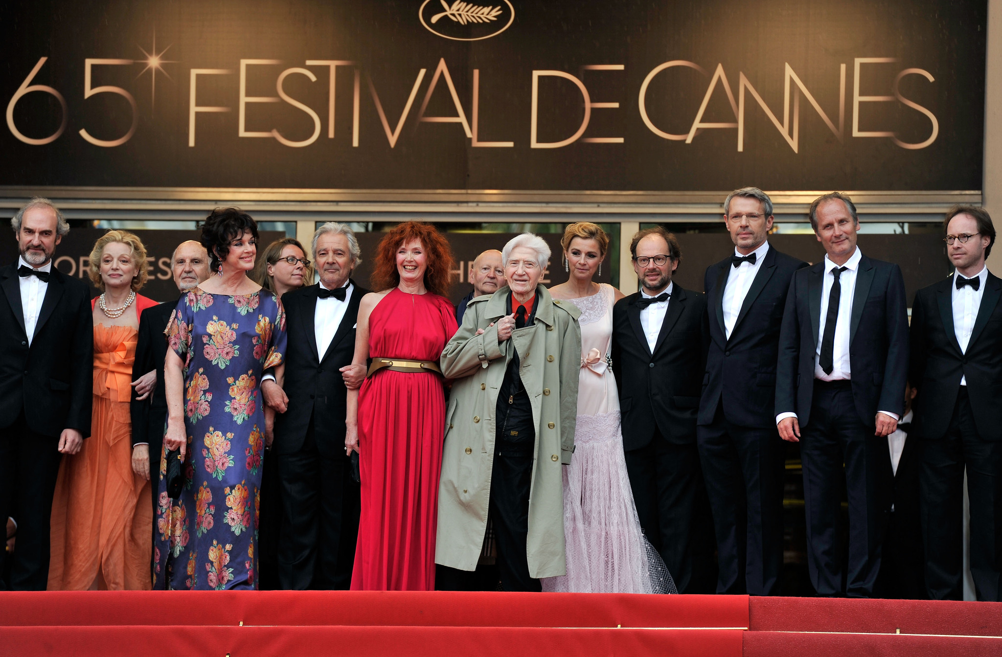 Pierre Arditi, Sabine Azéma, Anne Consigny, Hippolyte Girardot, Alain Resnais and Lambert Wilson at event of Vous n'avez encore rien vu (2012)