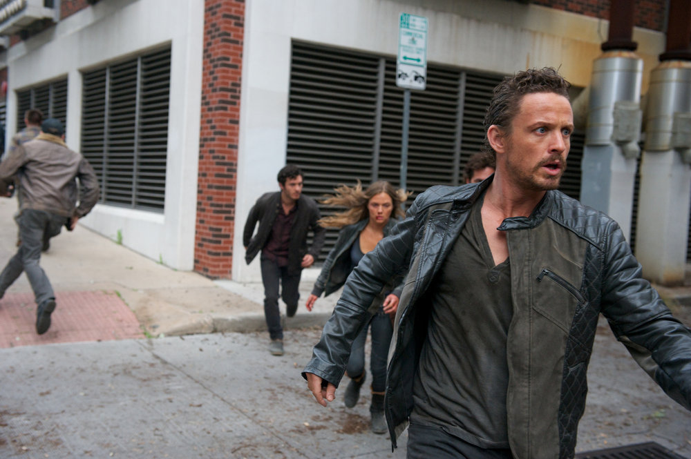 Still of David Lyons, Tracy Spiridakos and Mat Vairo in Revolution (2012)