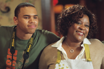 Still of Loretta Devine and Chris Brown in This Christmas (2007)