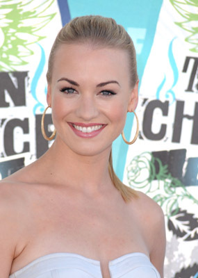 Yvonne Strahovski