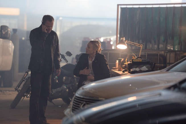 Still of Kiefer Sutherland and Yvonne Strahovski in 24: Live Another Day (2014)