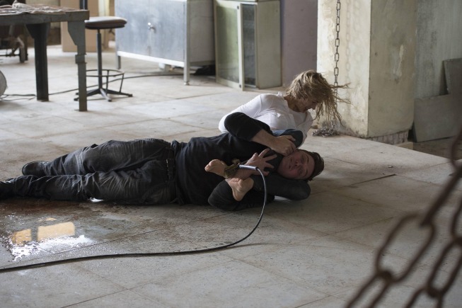 Still of Alex Ferns and Yvonne Strahovski in 24: Live Another Day (2014)