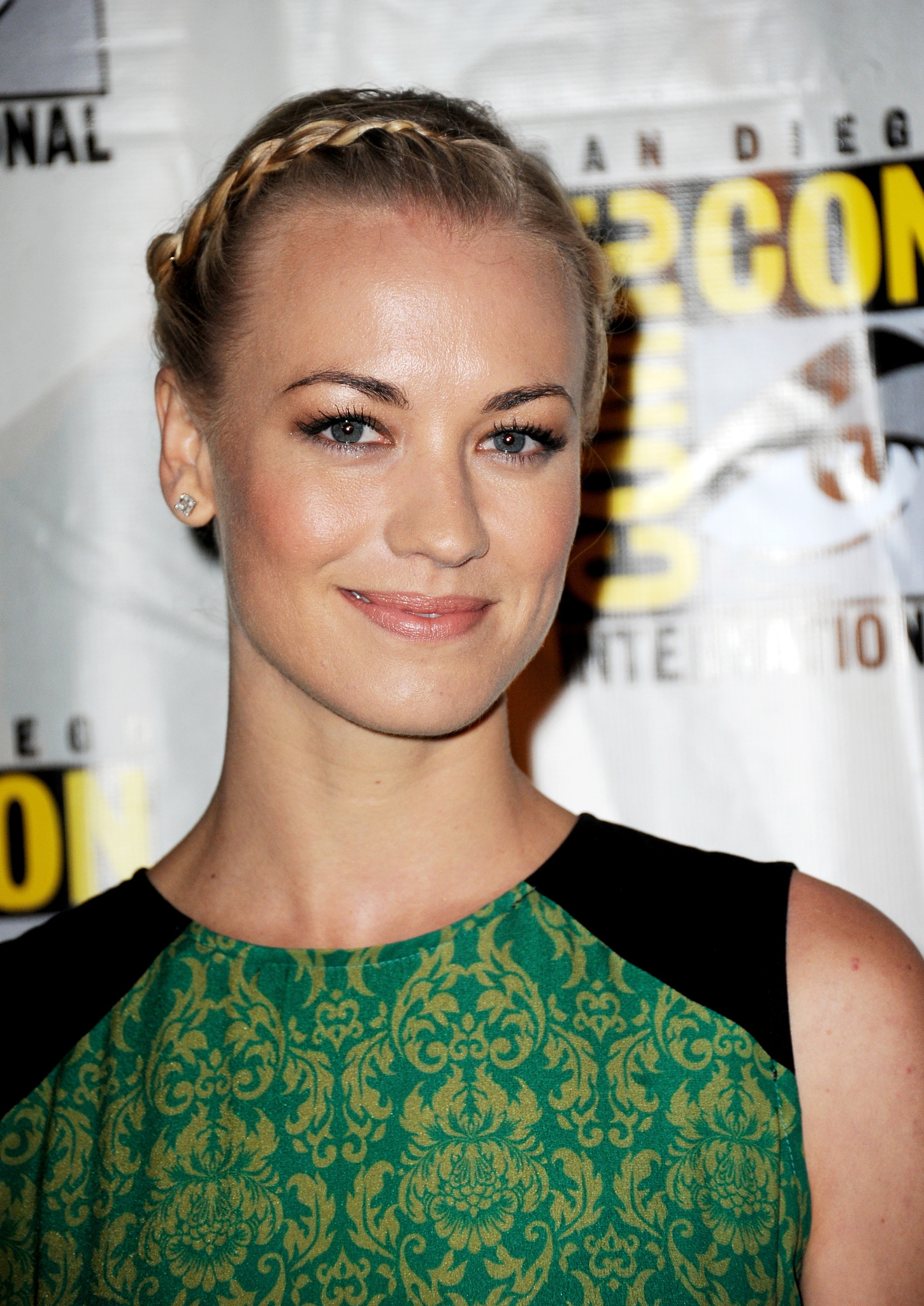 Yvonne Strahovski at event of As, Frankensteinas (2014)