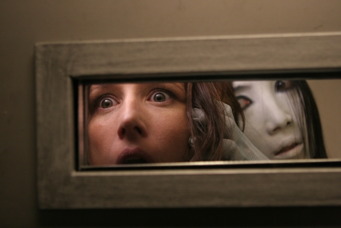Still of Shawnee Smith and Aiko Horiuchi in The Grudge 3 (2009)