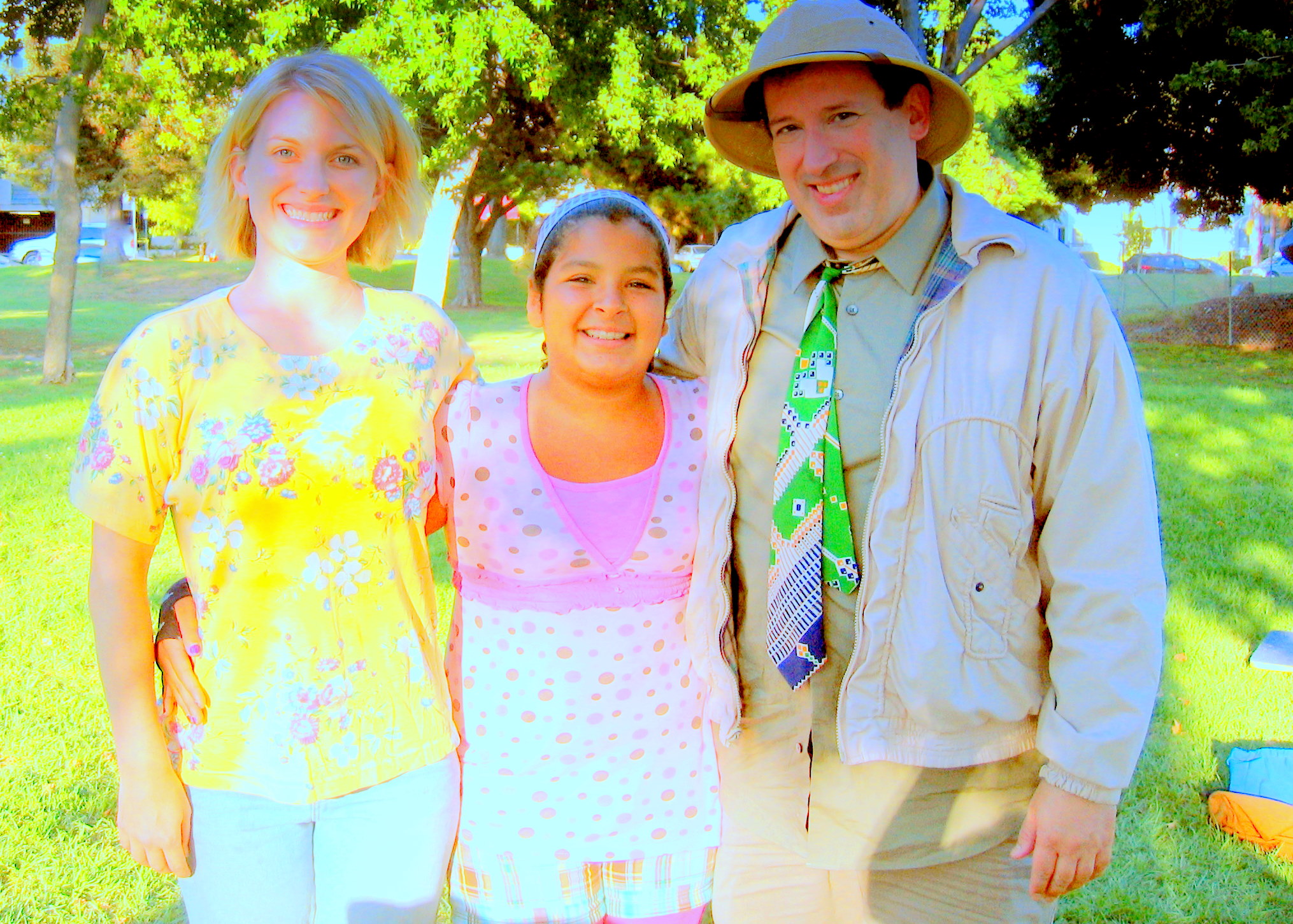 Taylor Dooley, Alexa, and Lee Schall on the set of 'Reptile Rescue.'