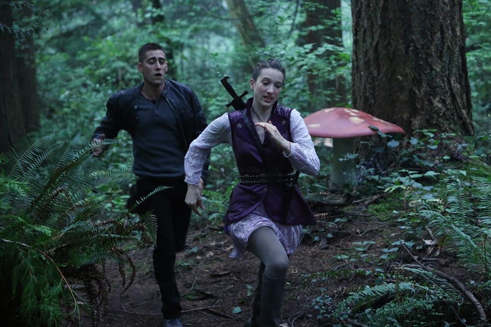 Still of Michael Socha and Sophie Lowe in Once Upon a Time in Wonderland (2013)