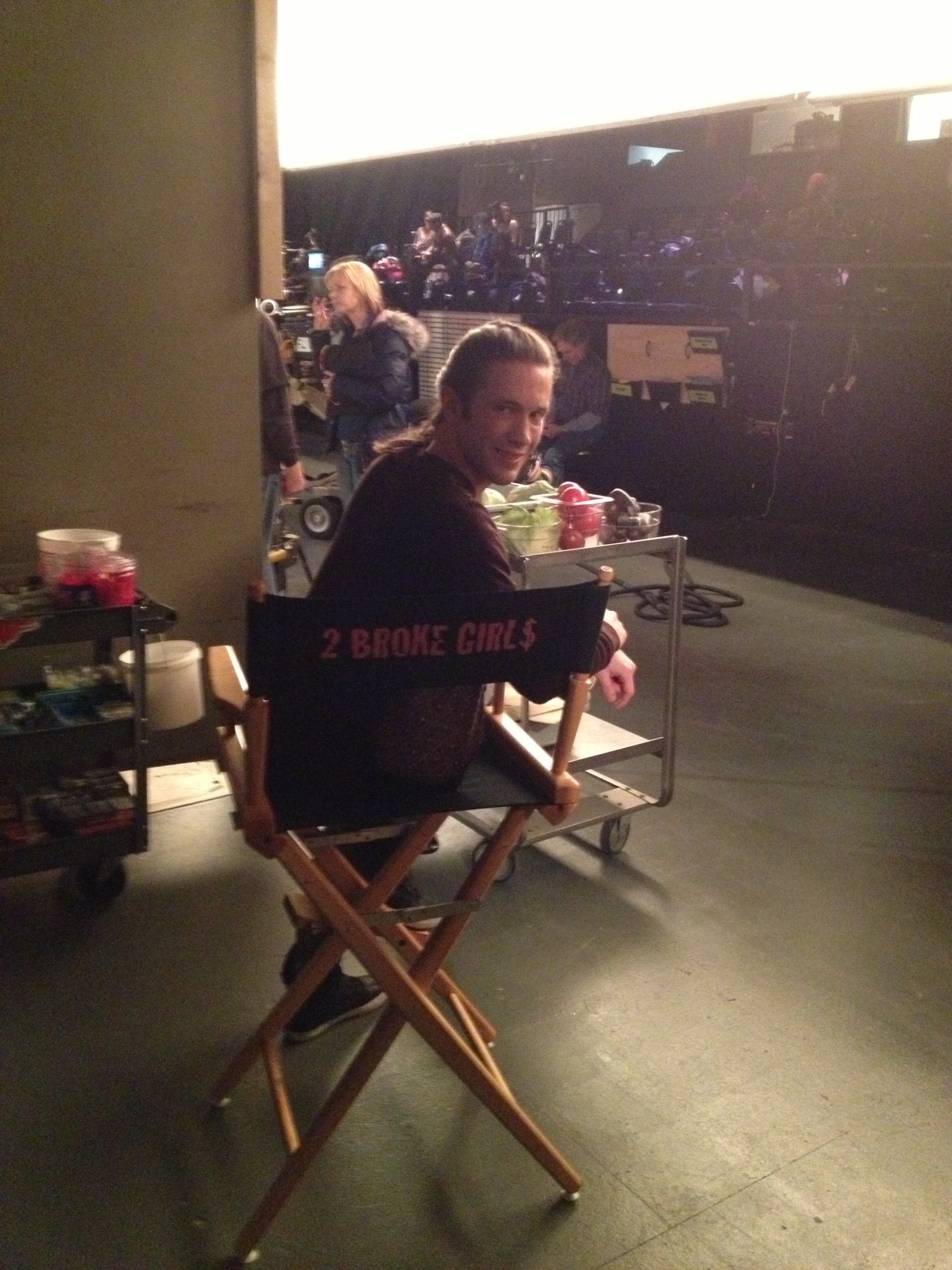 On Set 2 Broke Girls. Just chillin out the way until my scene. :)