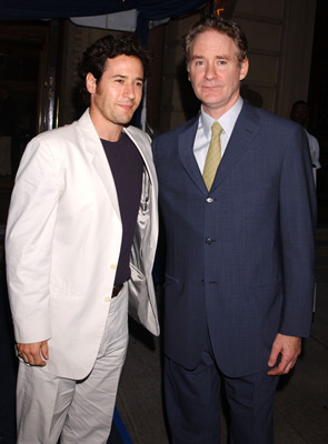 Kevin Kline and Rob Morrow at event of The Emperor's Club (2002)