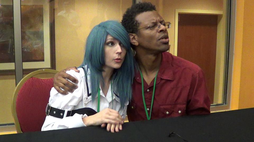 Interviewing Actor/comedian Phil Lamarr at the 2012 Saboten Convention.