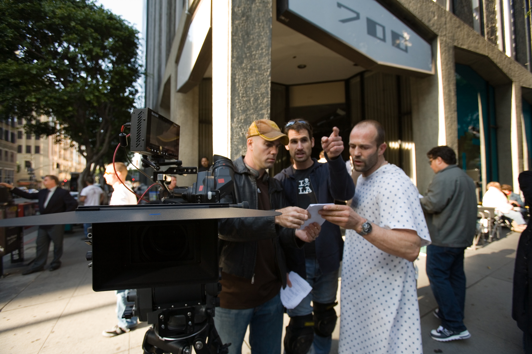 Still of Mark Neveldine, Jason Statham and Brian Taylor in Crank (2006)